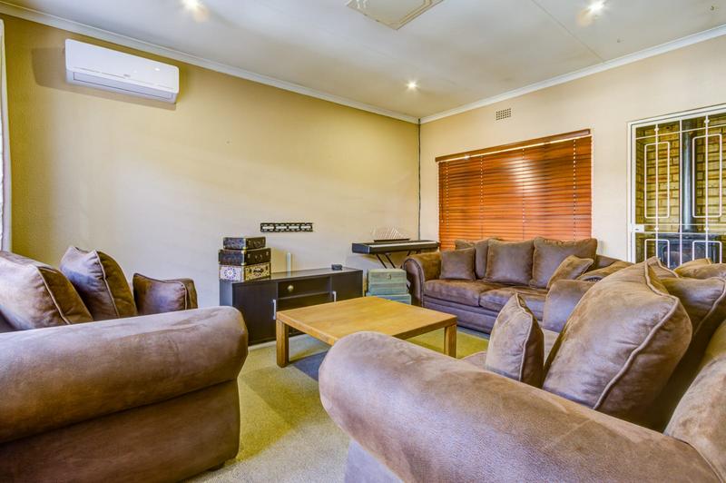 3 Bedroom Property for Sale in Freeway Park Gauteng