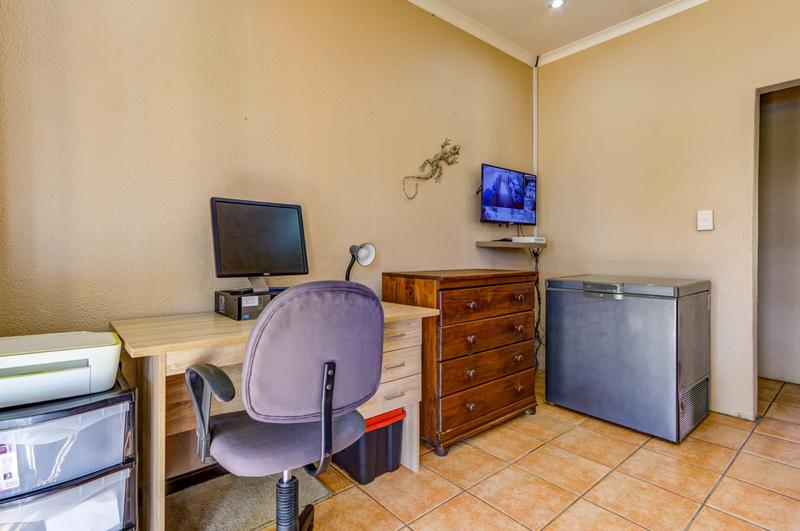3 Bedroom Property for Sale in Freeway Park Gauteng