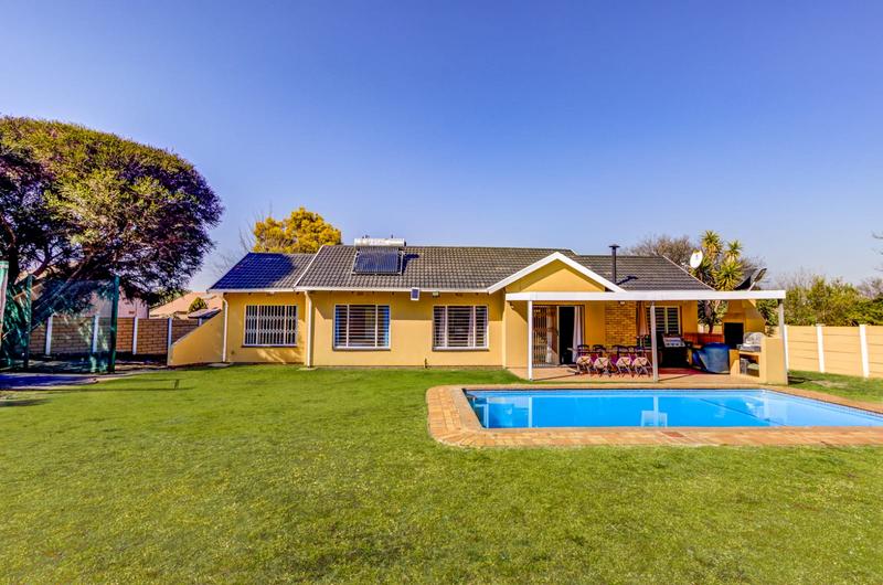 3 Bedroom Property for Sale in Freeway Park Gauteng