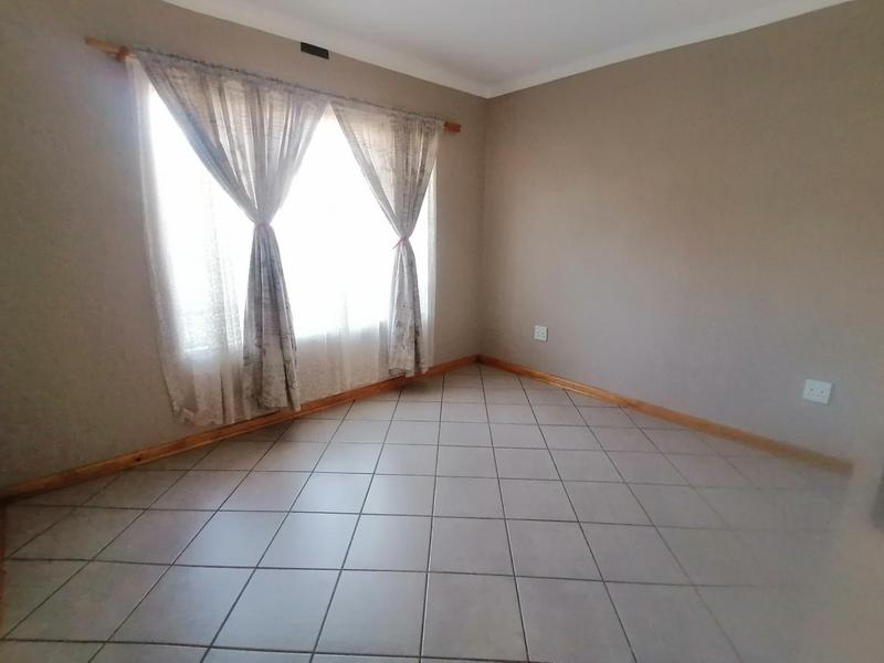 To Let 2 Bedroom Property for Rent in Dalview Gauteng