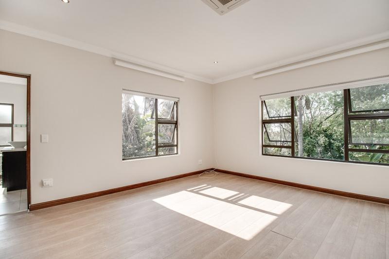 To Let 6 Bedroom Property for Rent in Fourways Gardens Gauteng
