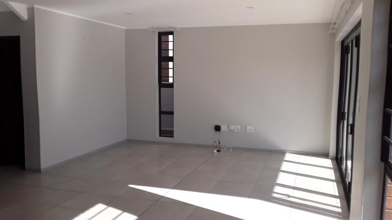 To Let 3 Bedroom Property for Rent in Amberfield Gauteng