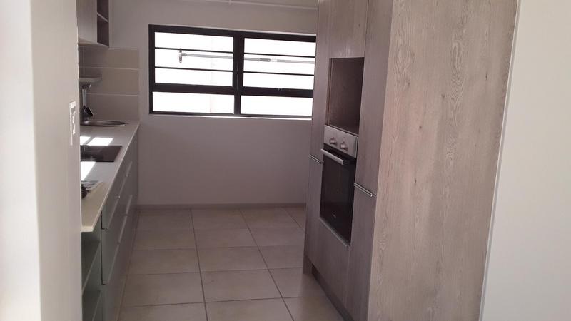 To Let 3 Bedroom Property for Rent in Amberfield Gauteng