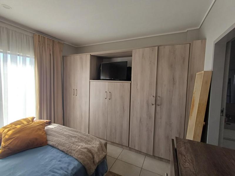 To Let 3 Bedroom Property for Rent in Amberfield Gauteng