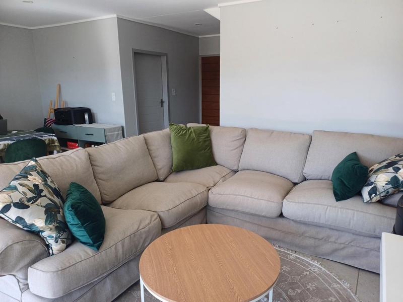 To Let 3 Bedroom Property for Rent in Amberfield Gauteng