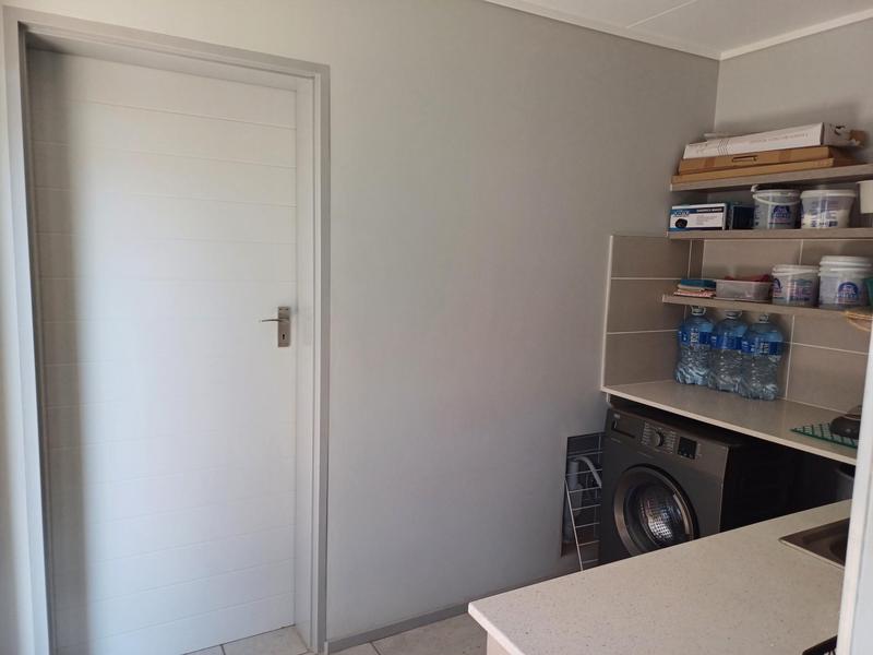 To Let 3 Bedroom Property for Rent in Amberfield Gauteng