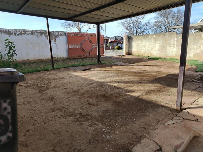 To Let 3 Bedroom Property for Rent in Danville Gauteng