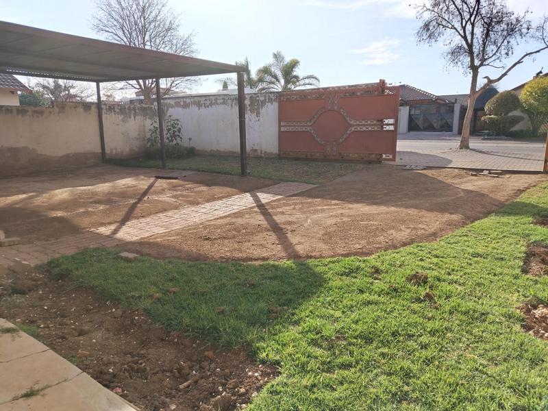 To Let 3 Bedroom Property for Rent in Danville Gauteng