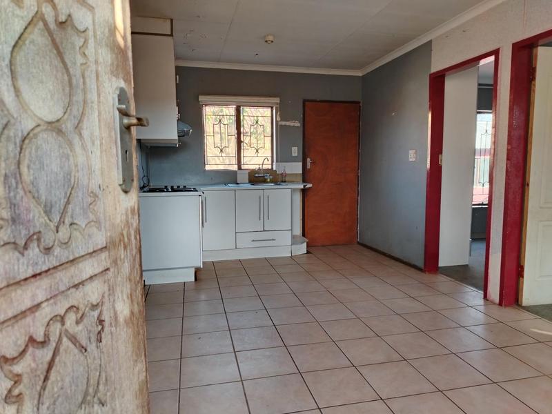 To Let 3 Bedroom Property for Rent in Danville Gauteng