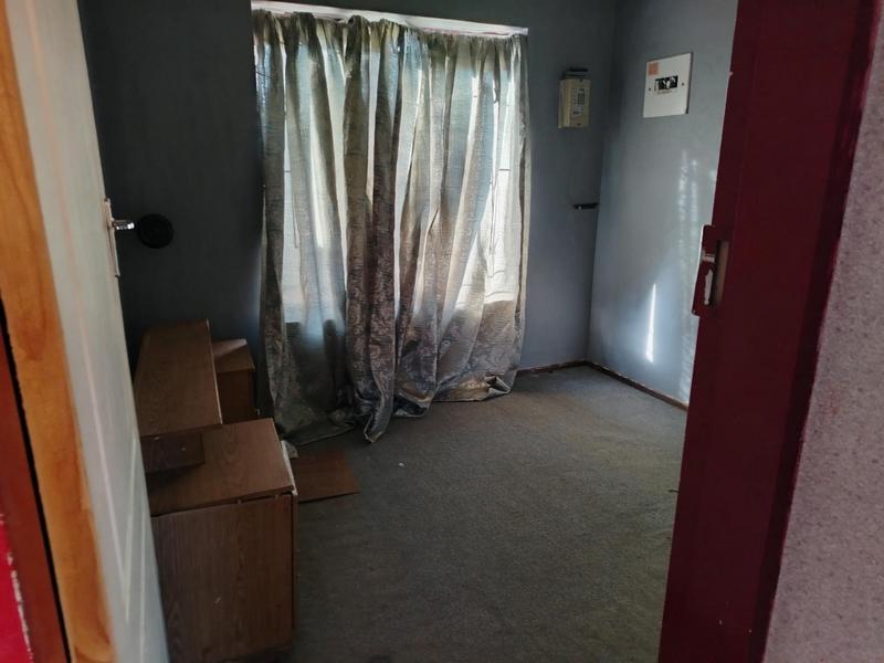 To Let 3 Bedroom Property for Rent in Danville Gauteng