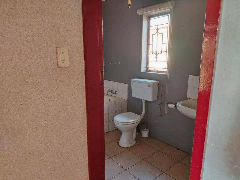 To Let 3 Bedroom Property for Rent in Danville Gauteng