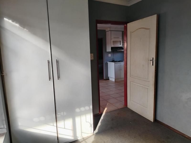 To Let 3 Bedroom Property for Rent in Danville Gauteng