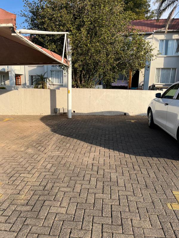 2 Bedroom Property for Sale in Glen Marais Gauteng