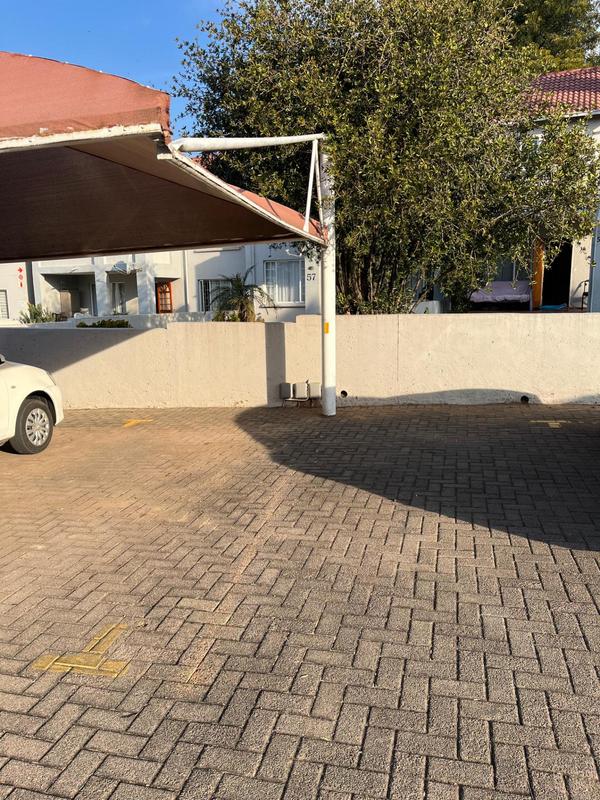 2 Bedroom Property for Sale in Glen Marais Gauteng