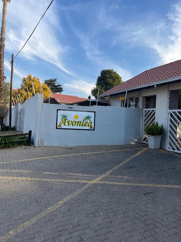 2 Bedroom Property for Sale in Glen Marais Gauteng