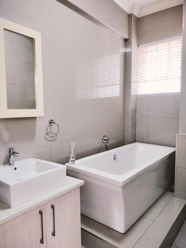2 Bedroom Property for Sale in Killarney Gauteng