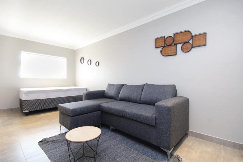 To Let 1 Bedroom Property for Rent in Raslouw Gauteng