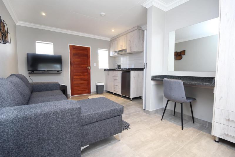 To Let 1 Bedroom Property for Rent in Raslouw Gauteng