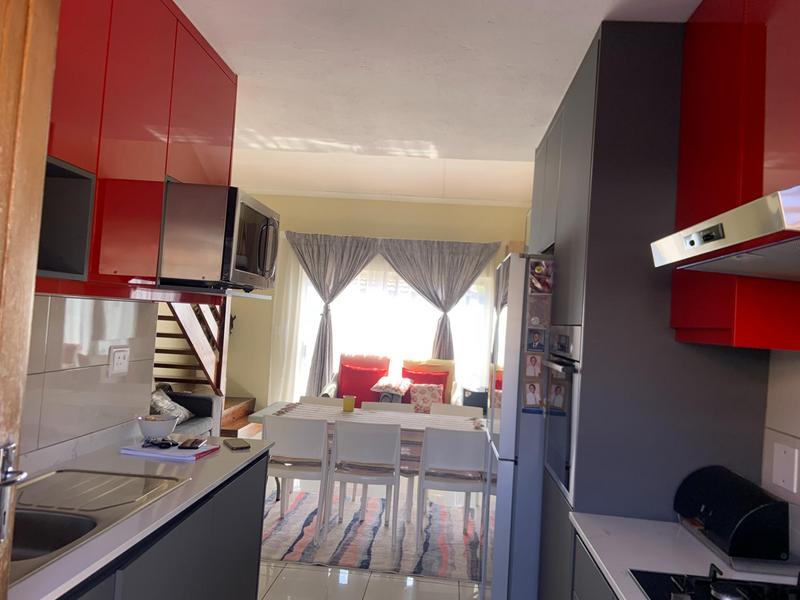 3 Bedroom Property for Sale in Heuwelsig Estate Gauteng