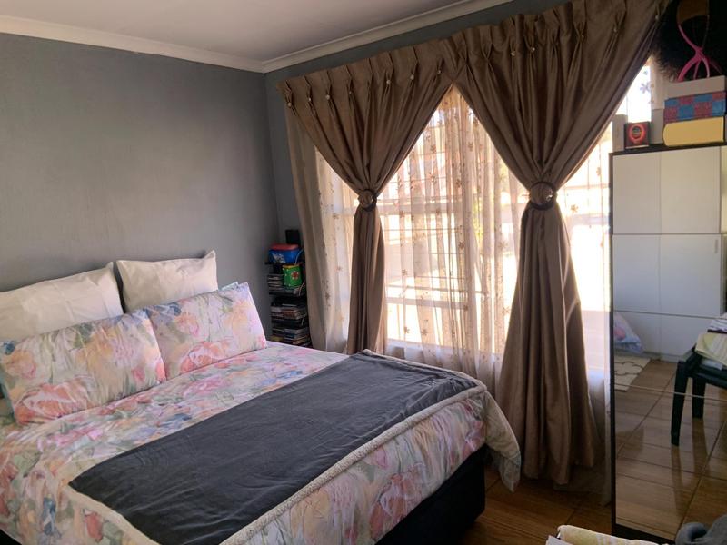 3 Bedroom Property for Sale in Heuwelsig Estate Gauteng