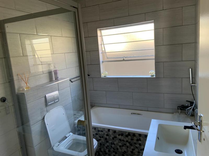 3 Bedroom Property for Sale in Heuwelsig Estate Gauteng