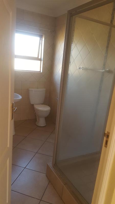 To Let 3 Bedroom Property for Rent in Bardene Gauteng