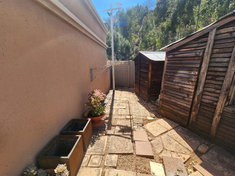 To Let 2 Bedroom Property for Rent in Roodekrans Gauteng