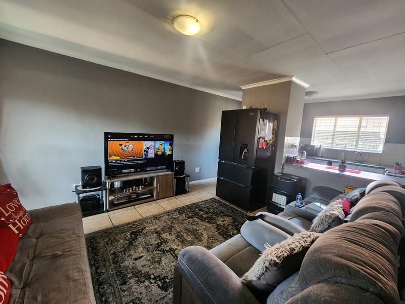 2 Bedroom Property for Sale in Allens Nek Gauteng