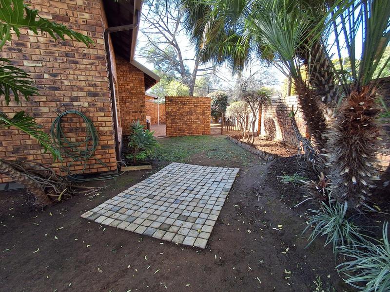 4 Bedroom Property for Sale in Moreleta Park Gauteng