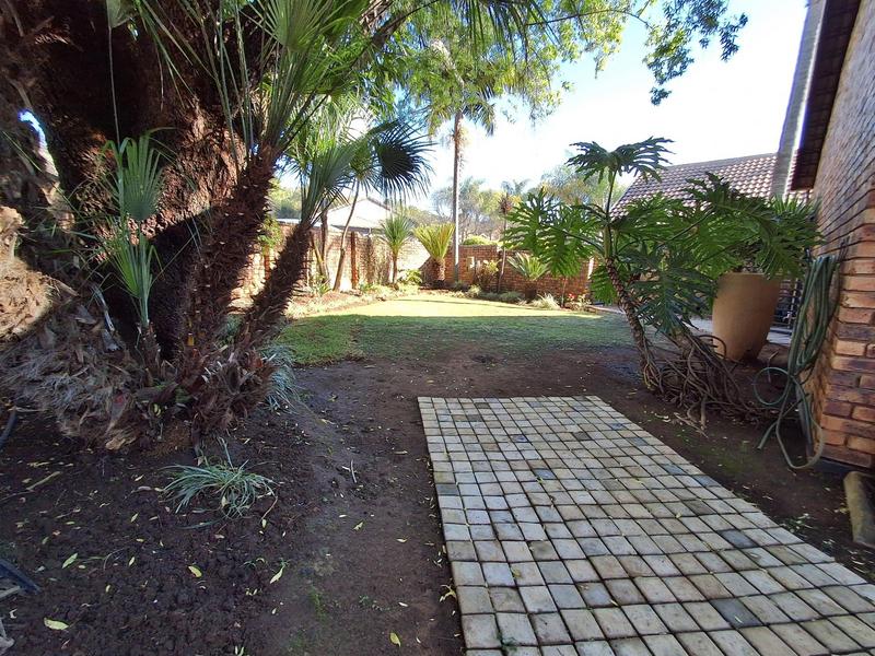4 Bedroom Property for Sale in Moreleta Park Gauteng