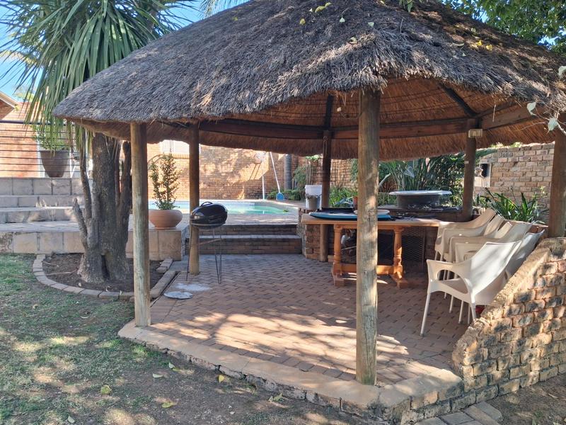 4 Bedroom Property for Sale in Moreleta Park Gauteng