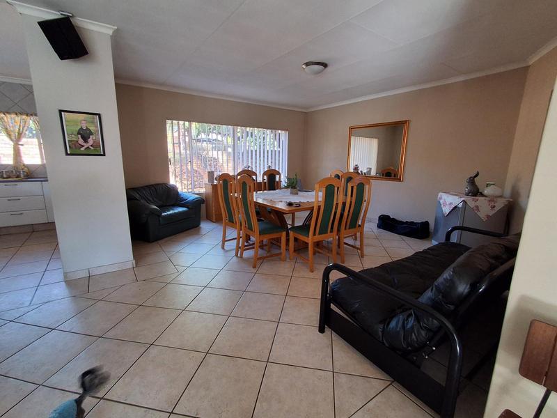 4 Bedroom Property for Sale in Moreleta Park Gauteng