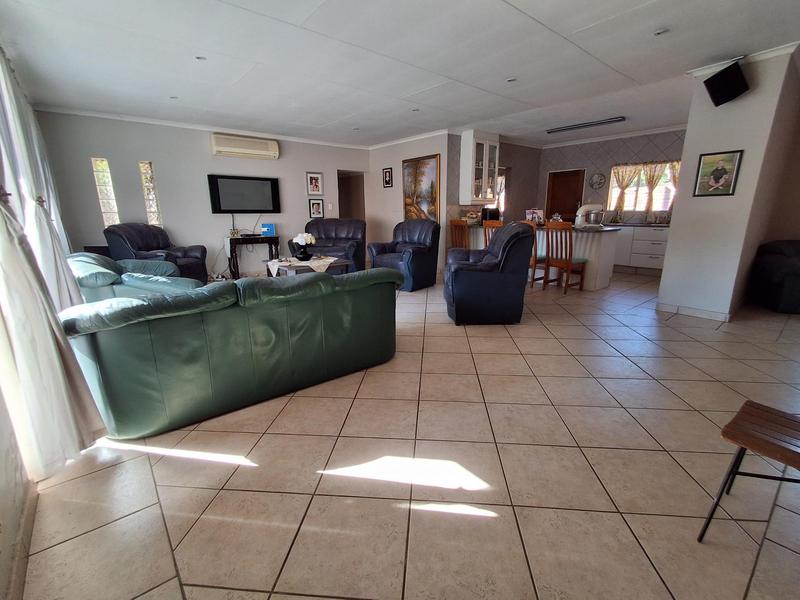 4 Bedroom Property for Sale in Moreleta Park Gauteng