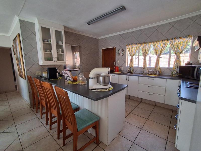 4 Bedroom Property for Sale in Moreleta Park Gauteng