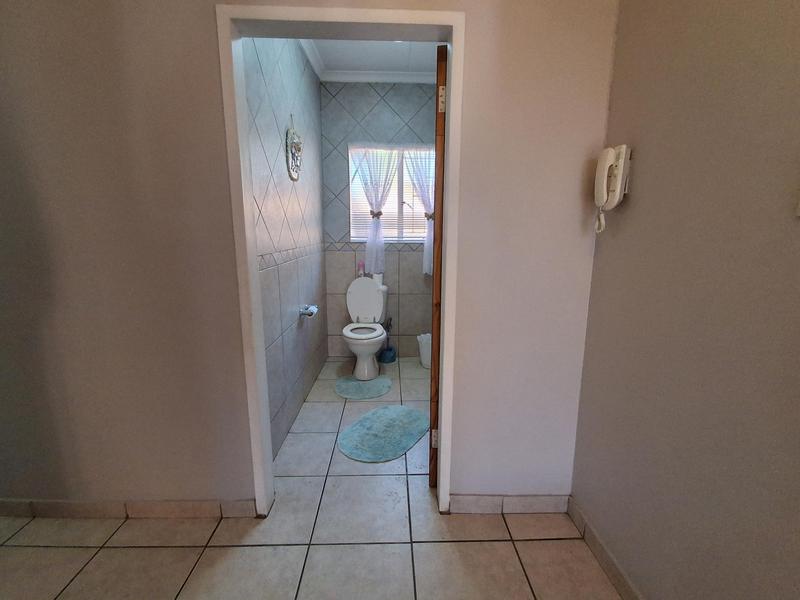 4 Bedroom Property for Sale in Moreleta Park Gauteng