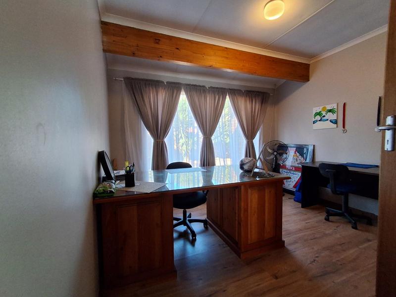 4 Bedroom Property for Sale in Moreleta Park Gauteng