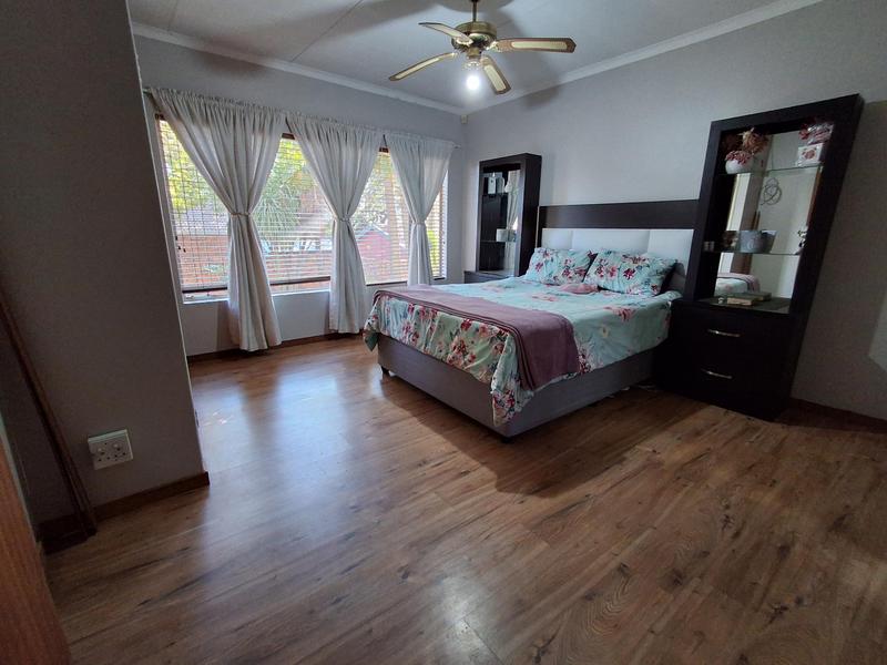 4 Bedroom Property for Sale in Moreleta Park Gauteng
