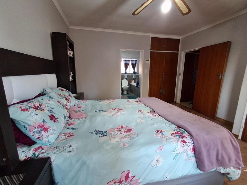 4 Bedroom Property for Sale in Moreleta Park Gauteng