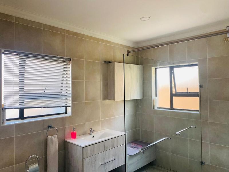 To Let 3 Bedroom Property for Rent in Bartlett Gauteng