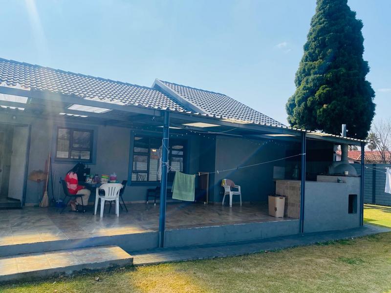 To Let 3 Bedroom Property for Rent in Bartlett Gauteng