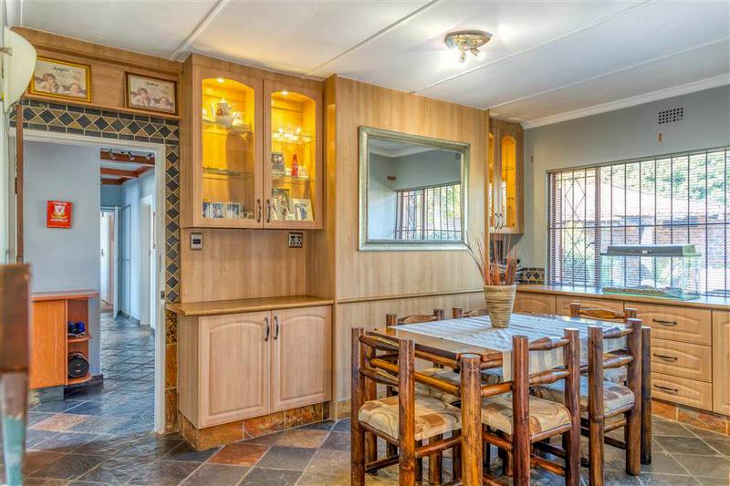 4 Bedroom Property for Sale in Florida Park Gauteng