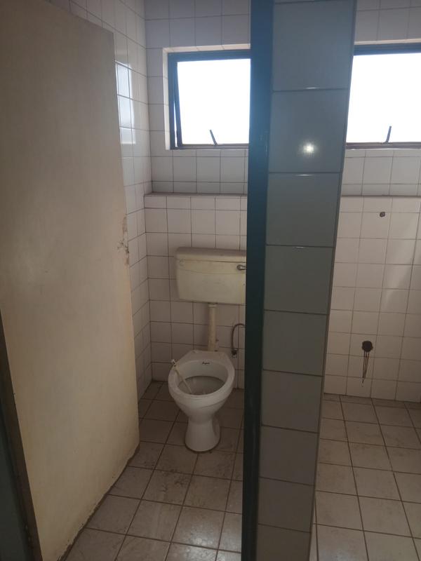 To Let commercial Property for Rent in Benrose Gauteng