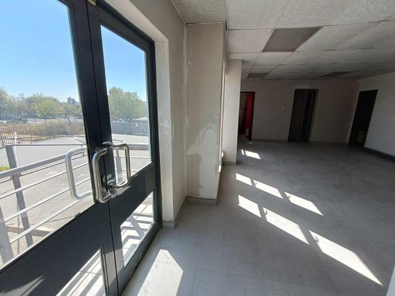 To Let commercial Property for Rent in Randjespark Gauteng
