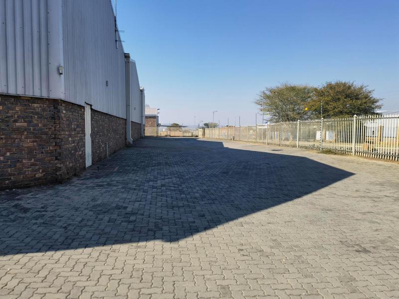 To Let commercial Property for Rent in N4 Gateway Industrial Park Gauteng