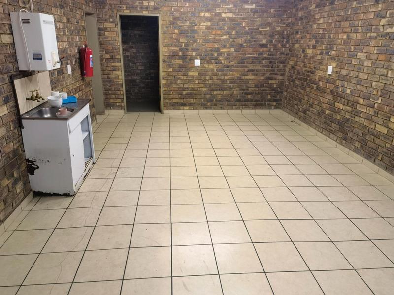 To Let commercial Property for Rent in N4 Gateway Industrial Park Gauteng