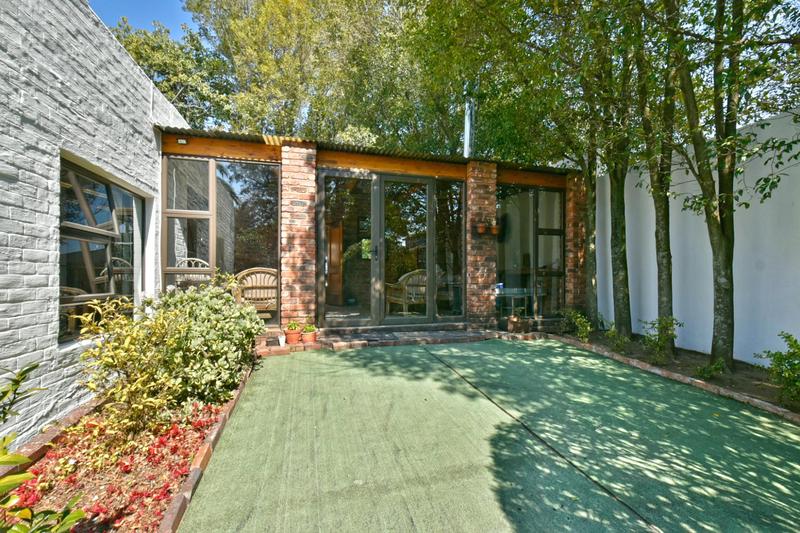 4 Bedroom Property for Sale in The Gardens Gauteng