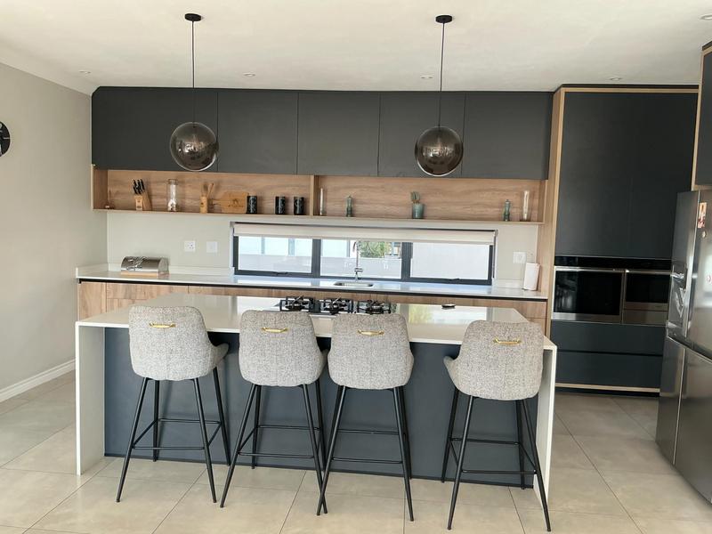 4 Bedroom Property for Sale in Midstream Heights Gauteng