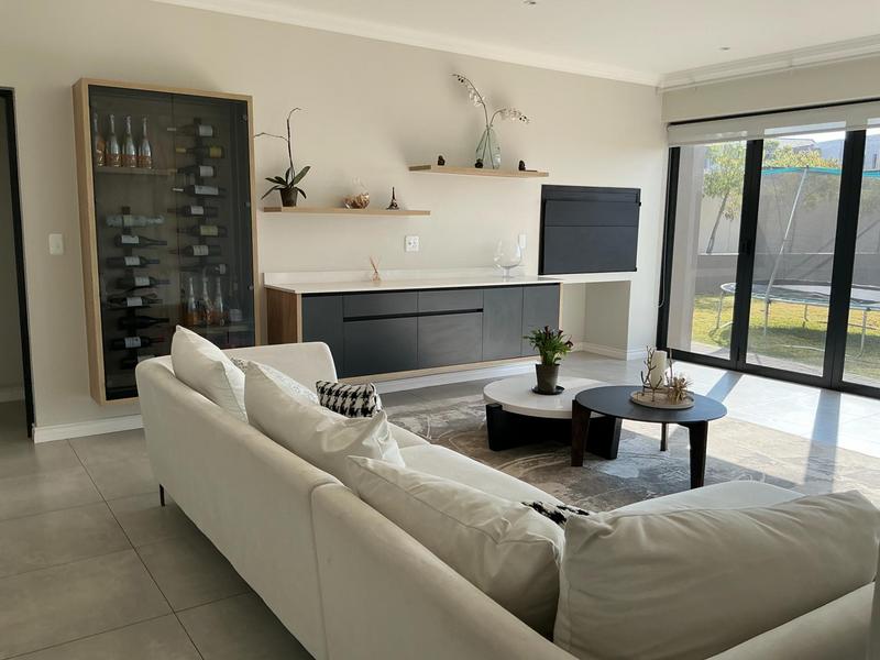 4 Bedroom Property for Sale in Midstream Heights Gauteng
