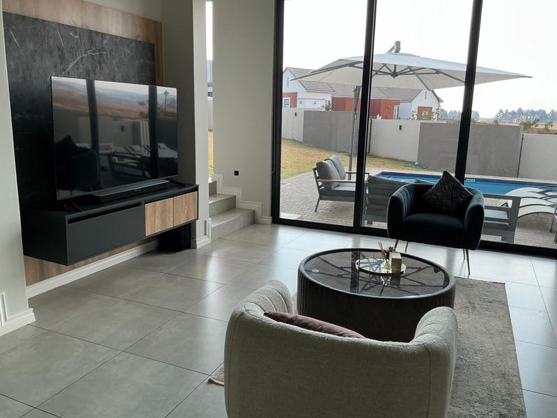 4 Bedroom Property for Sale in Midstream Heights Gauteng