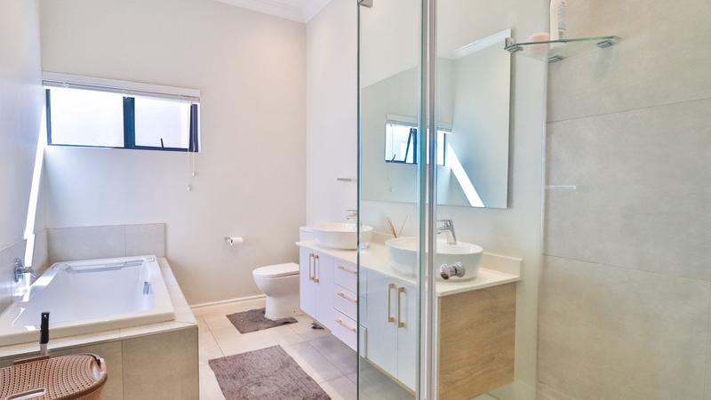 4 Bedroom Property for Sale in Midstream Heights Gauteng